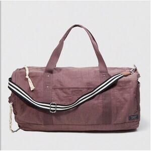 Abercrombie & Fitch Nylon Barrel Duffle Overnight Bag Mauve